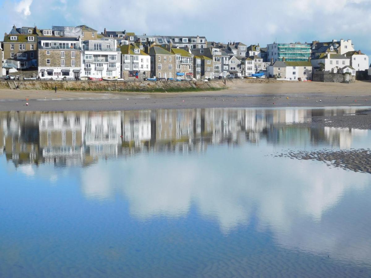 Coast Accommodation St Ives エクステリア 写真